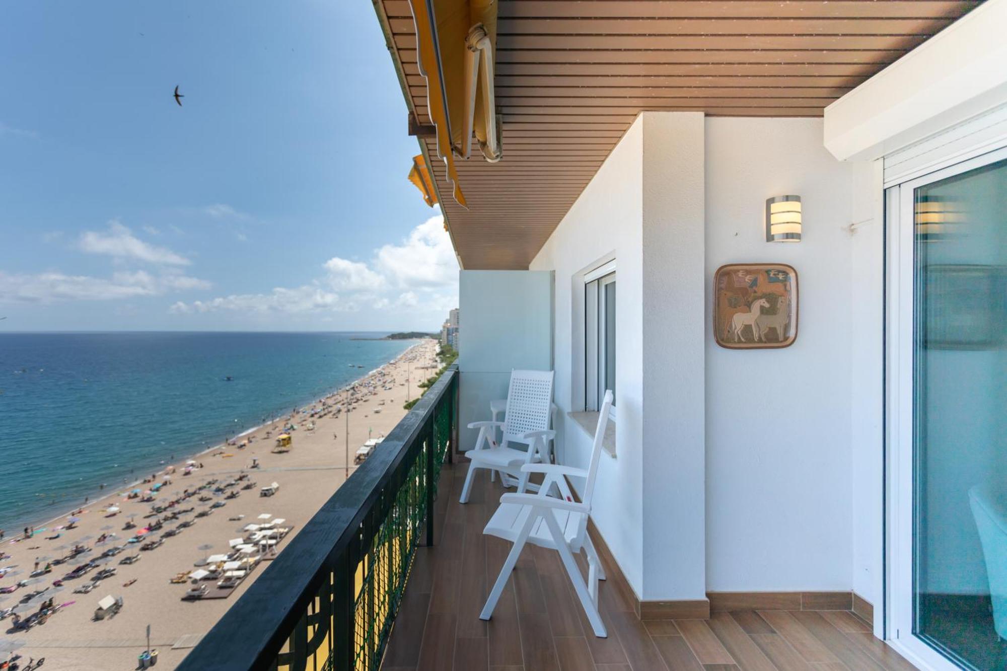 Pis Embaixador 1A Linea De Mar Daire Platja d'Aro Dış mekan fotoğraf