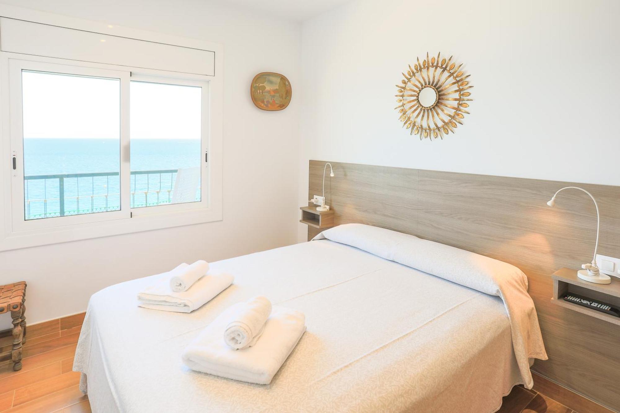 Pis Embaixador 1A Linea De Mar Daire Platja d'Aro Dış mekan fotoğraf